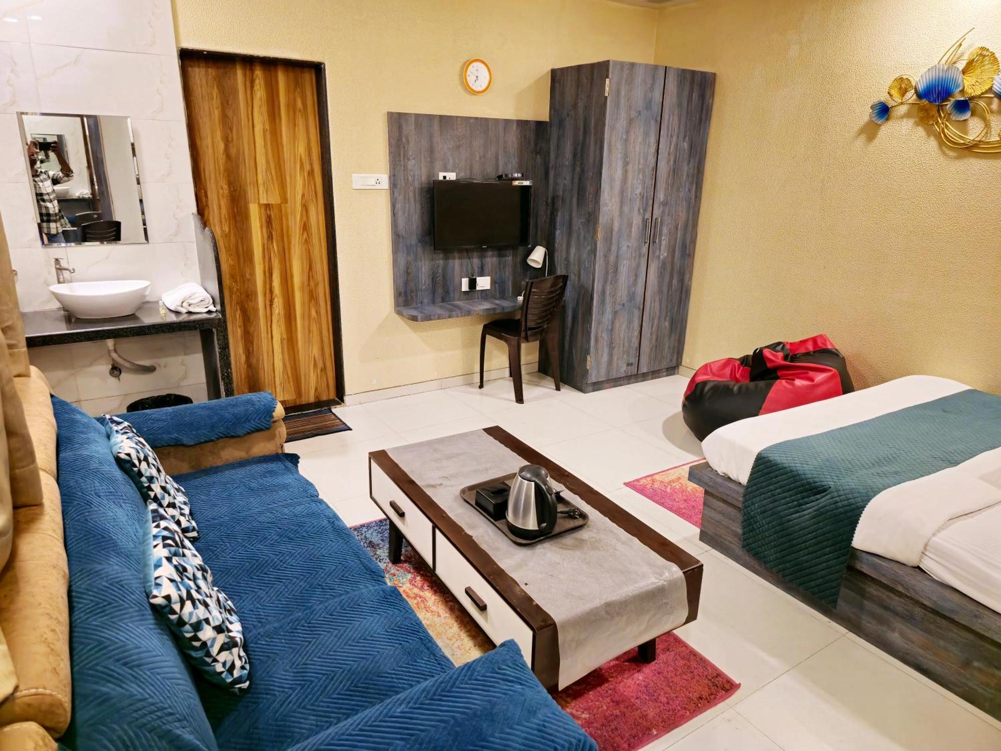 Hotel Mari Aai Residency 나비뭄바이 객실 사진