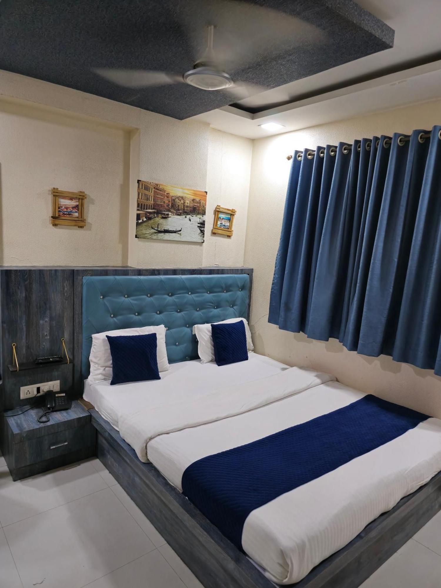 Hotel Mari Aai Residency 나비뭄바이 객실 사진