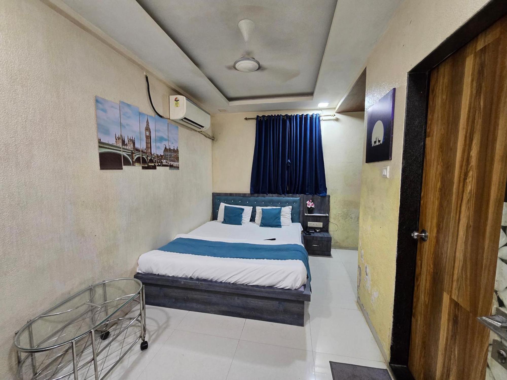 Hotel Mari Aai Residency 나비뭄바이 객실 사진